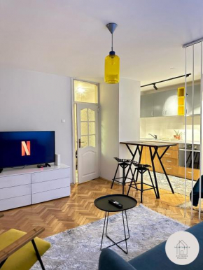 Central Heaven Apartment